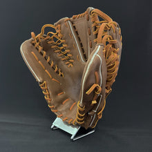 Load image into Gallery viewer, Globe brown for one sample item only for special hands and two -handed pitching
