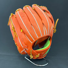 Load image into Gallery viewer, Sample goods Special price hot water fir fir molded XB infield glove orange
