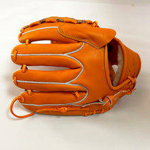 Load image into Gallery viewer, During the present campaign! Glove B label right throwing orange water for hard pitcher
